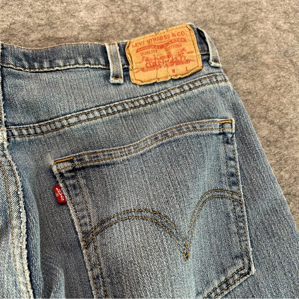 Vintage Levi’s 550 Jeans Men 38x32 Blue Relaxed Y2K Baggy‎ Wide-Leg Grunge Denim